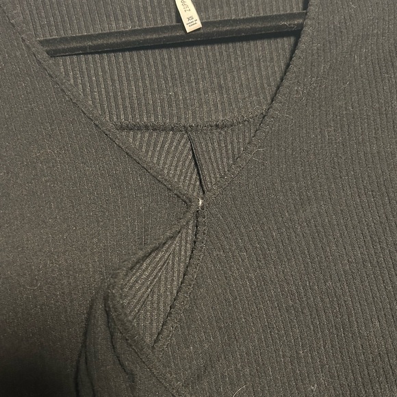 Black ribbed wrap style long sleeve - Picture 8 of 8